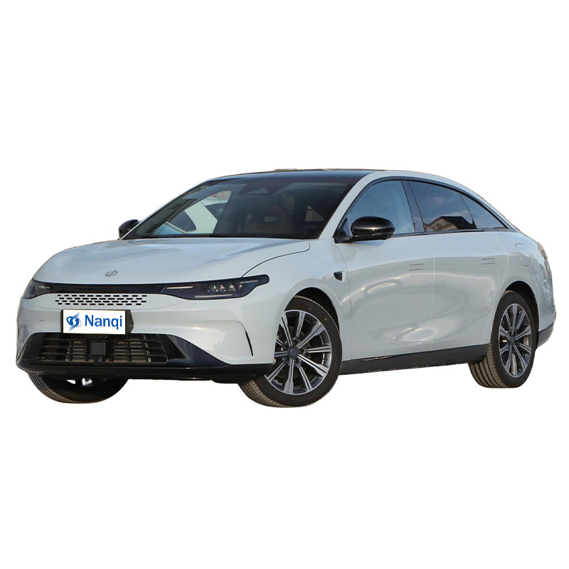 Modedesign LEAPMOTOR C01 reiner Elektroauto Mittel- und Großraum