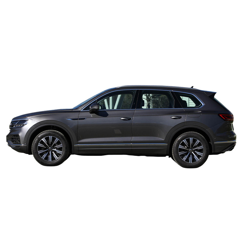 Moderne Volkswagen Touareg SUV PHEV 2.0T 252 PS L4 VW Touareg Schwarze Ausgabe