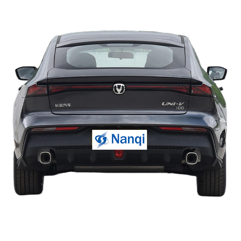Changan Uni V iDD Neue Energiefahrzeugsteckdose für Hochleistungshybridfahrzeuge